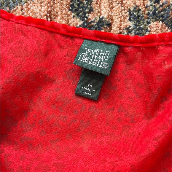 Wild Fable Red Velvet Tie-Front Crop Top - Picture 2 of 3